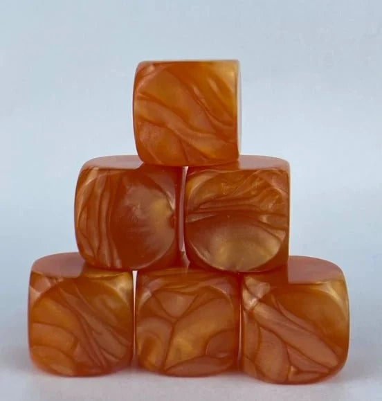16mm Swirl Acrylic D6 Dice Set – Custom orange swirl acrylic D6 dice, can be engraved with personalized designs, text