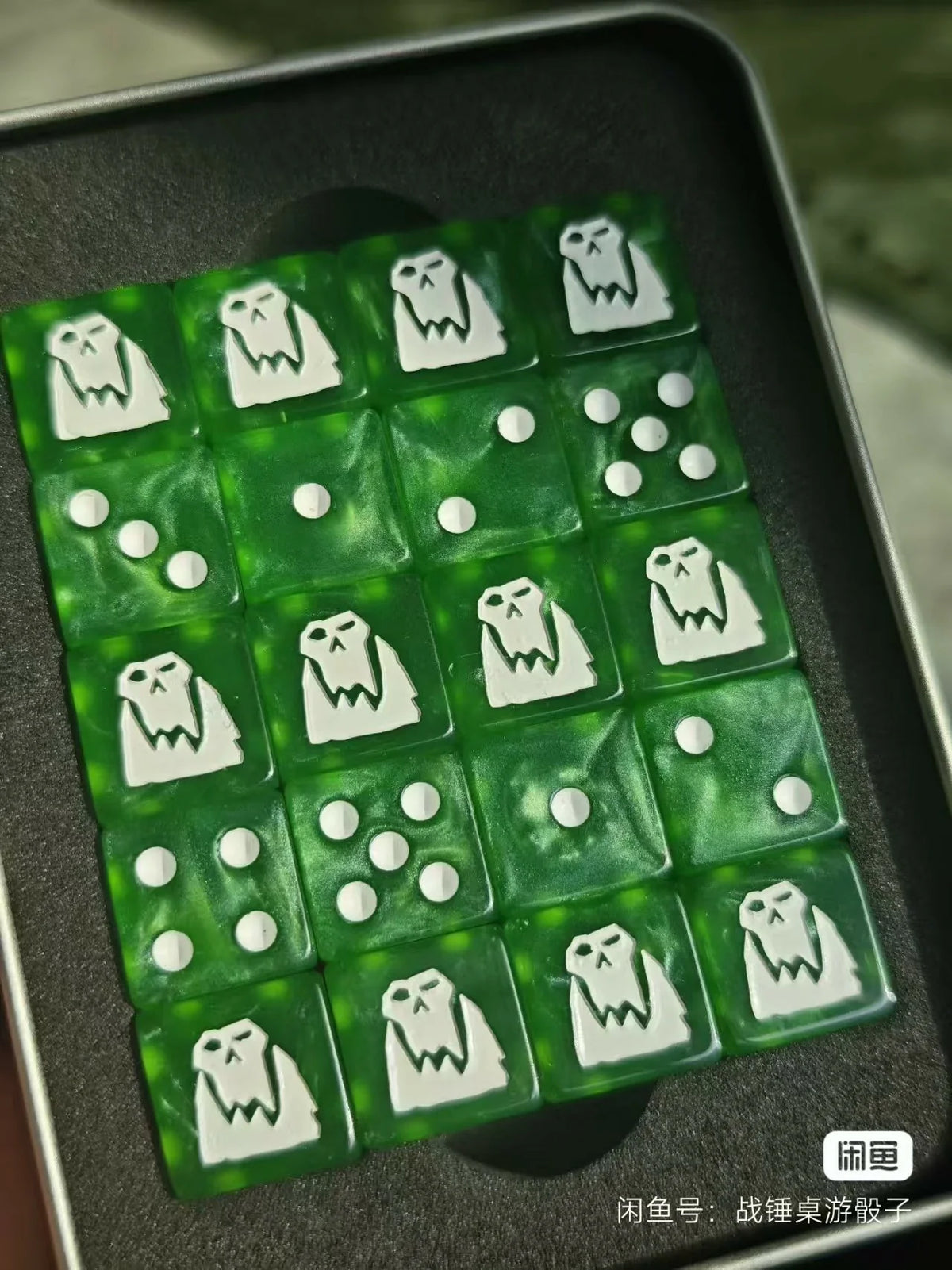 Acrylic D6 Dice – 40k Orks