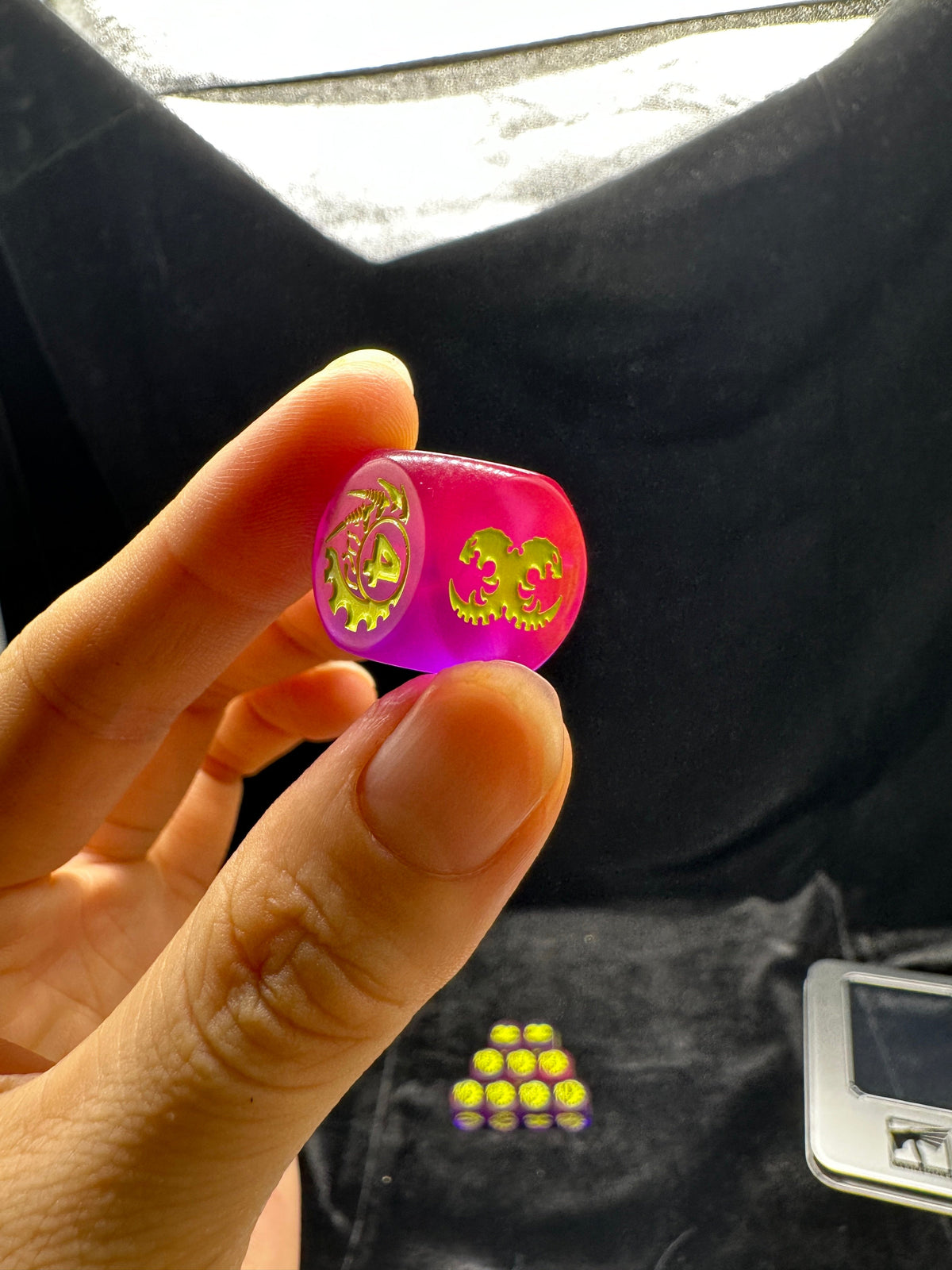 Acrylic D6 Dice – 40k Tyranid – Warhammer 40K Tyranid Purple Transparent Acrylic D6 Dice Set of 10 — Pyramid Stack on