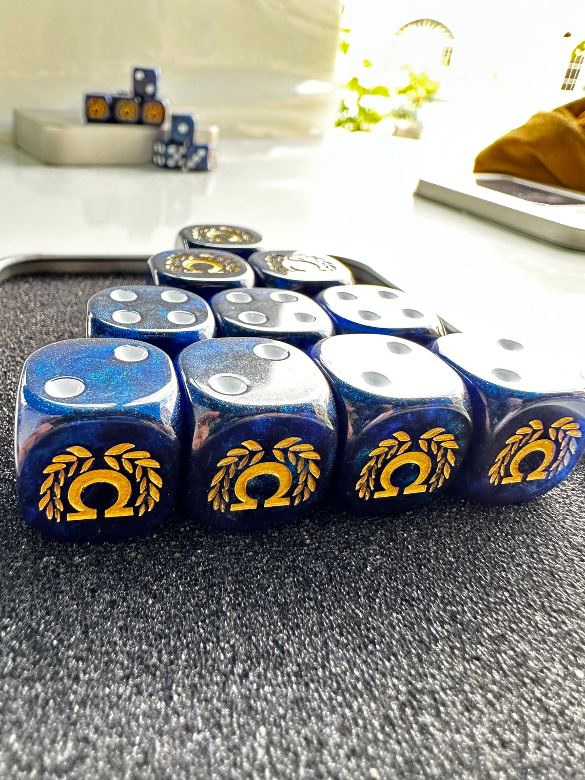Acrylic D6 Dice – 40k Ultramarines – alternate product view