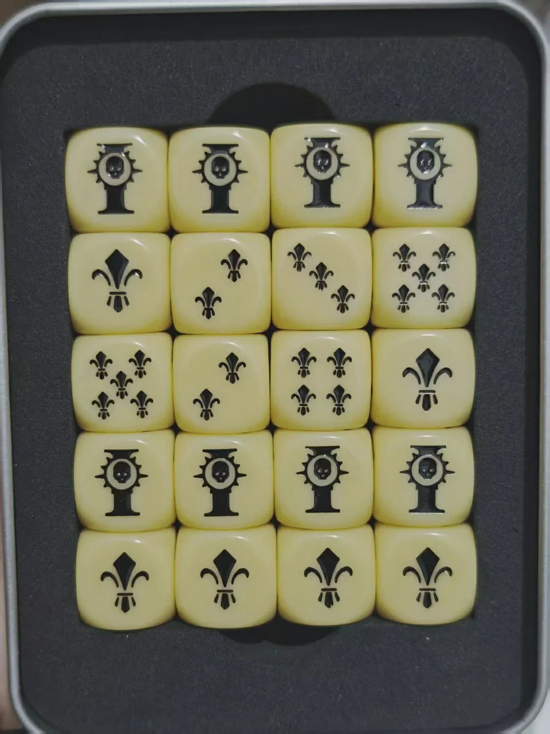 Acrylic D6 Dice – Adepta Sororitas – Warhammer 40K 1