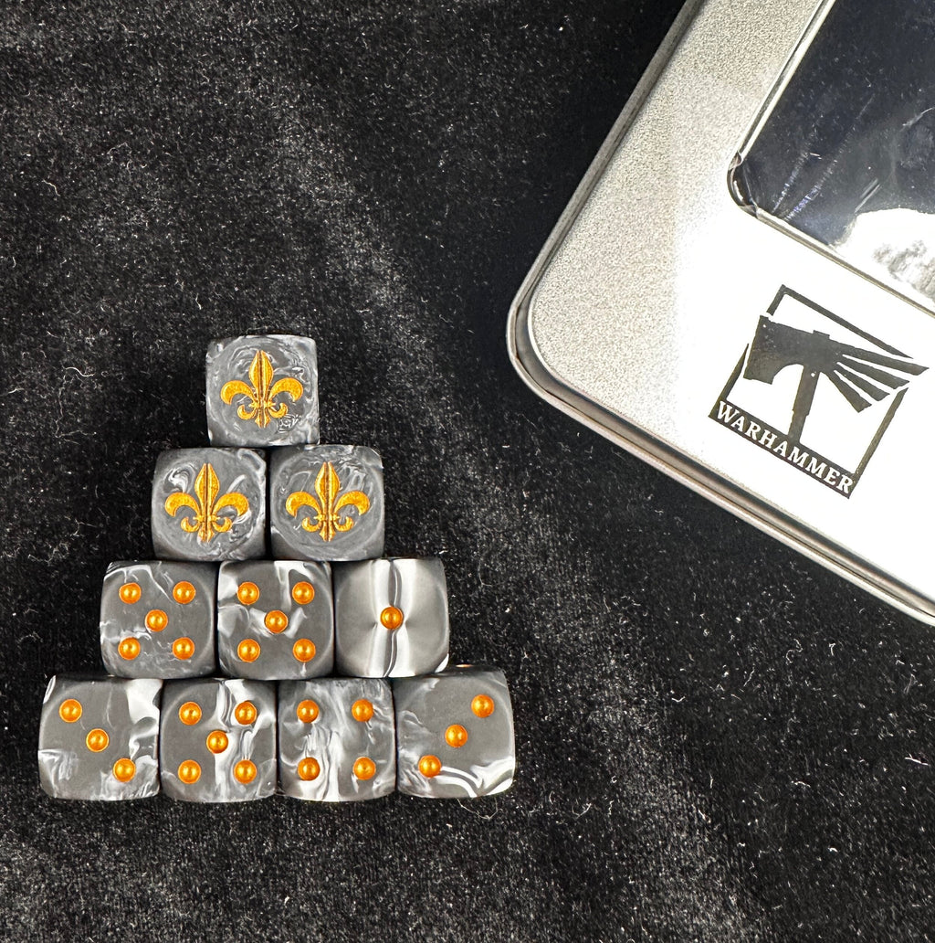 Acrylic D6 Dice – Battle Fleur – Warhammer 40K Battle Fleur-de-lis Black & White Swirl Acrylic D6 Dice Scattered