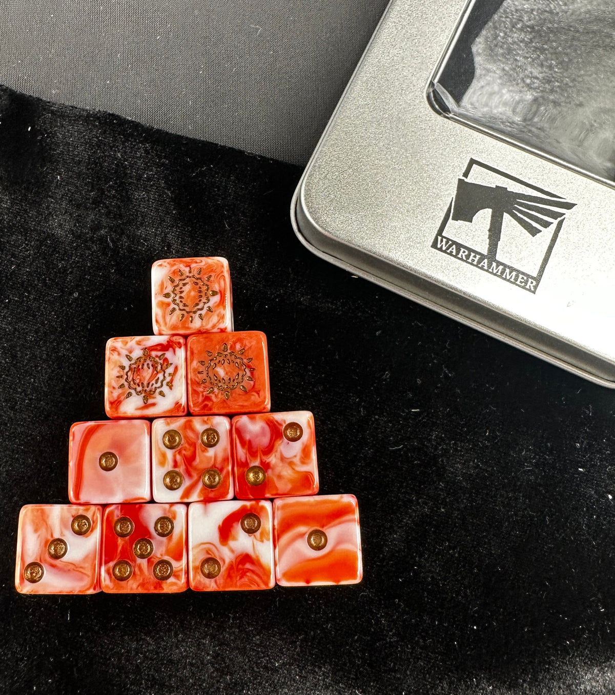 Acrylic D6 Dice – Eaters Swirl – 40k World 1 – alternate product view