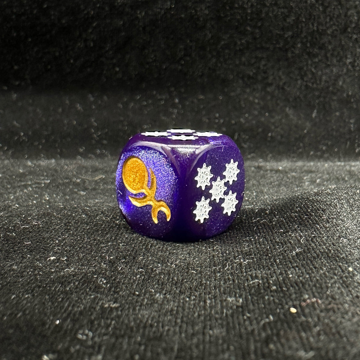 Acrylic D6 Dice – Hedonites Swirl – alternate product view