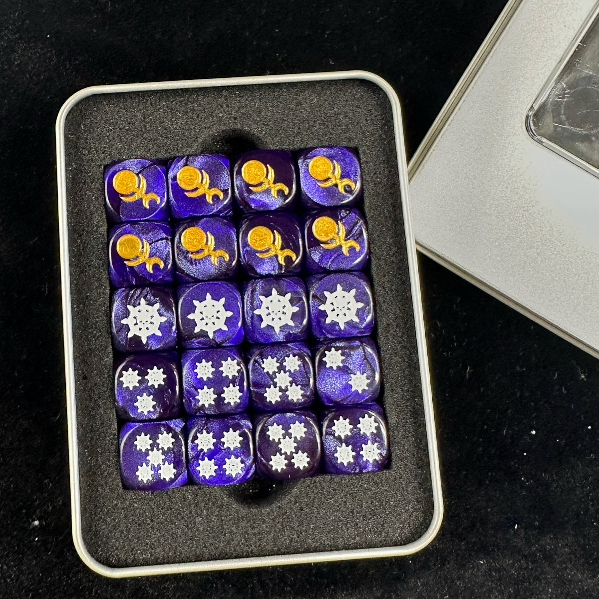 Acrylic D6 Dice – Hedonites Swirl – alternate product view