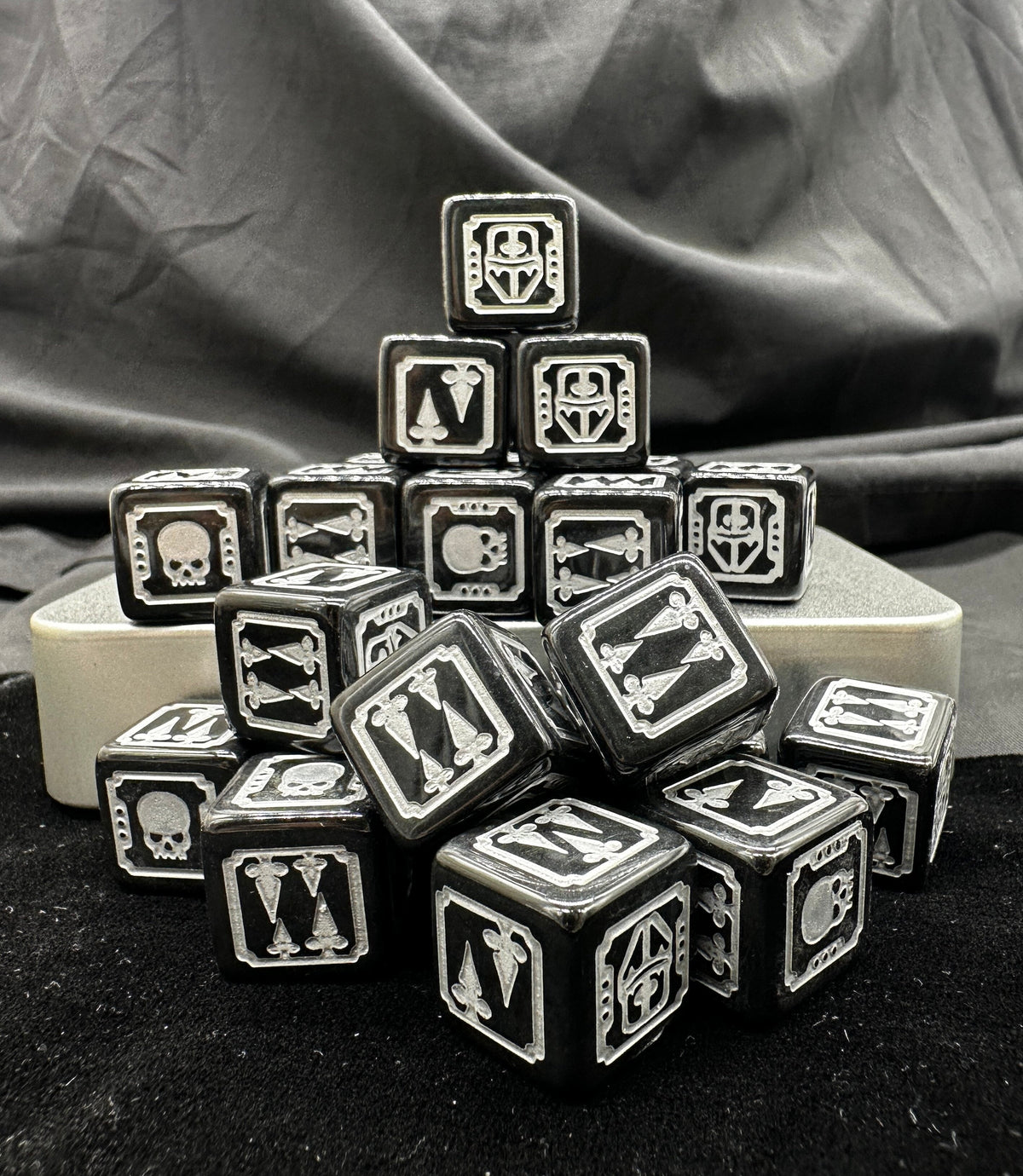 Acrylic D6 Dice – Imperial Knights