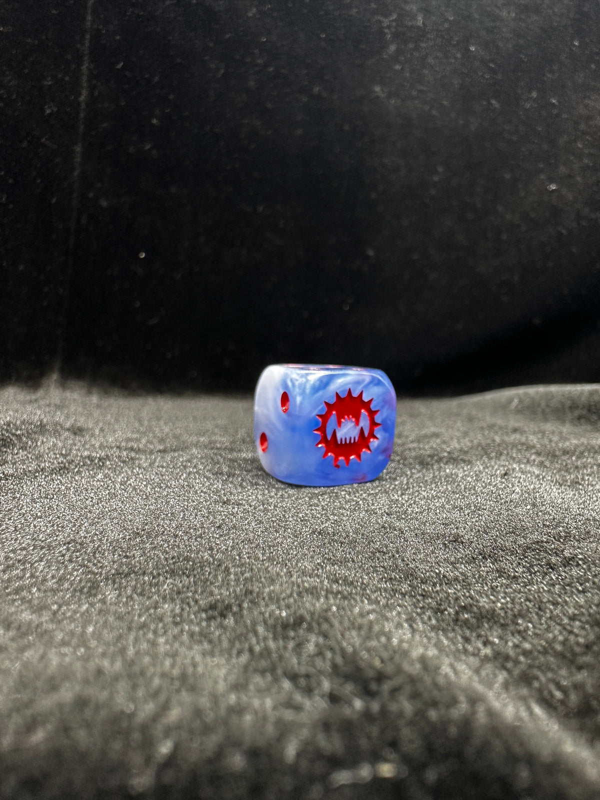 Acrylic D6 Dice – Khorne Swirl – alternate product view
