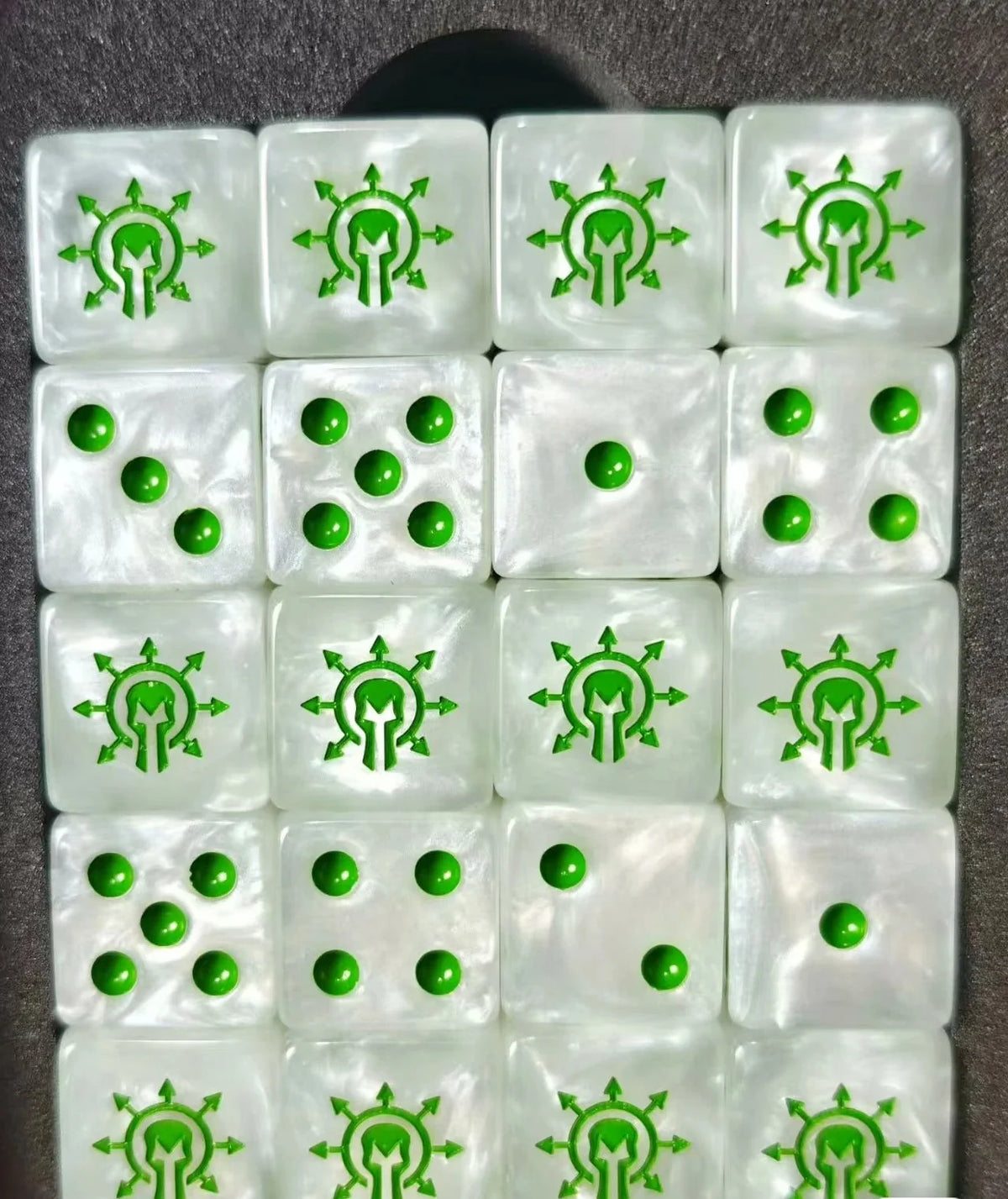 Acrylic D6 Dice – Knights Swirl