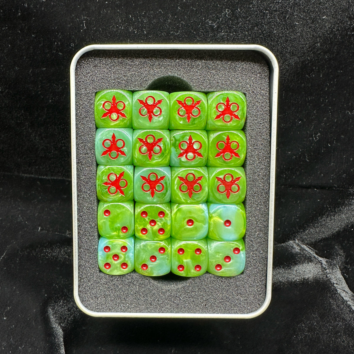 Acrylic D6 Dice – Maggot Bright – alternate product view