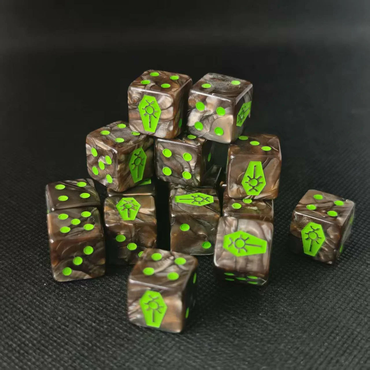 Acrylic D6 Dice – Necrons Swirl