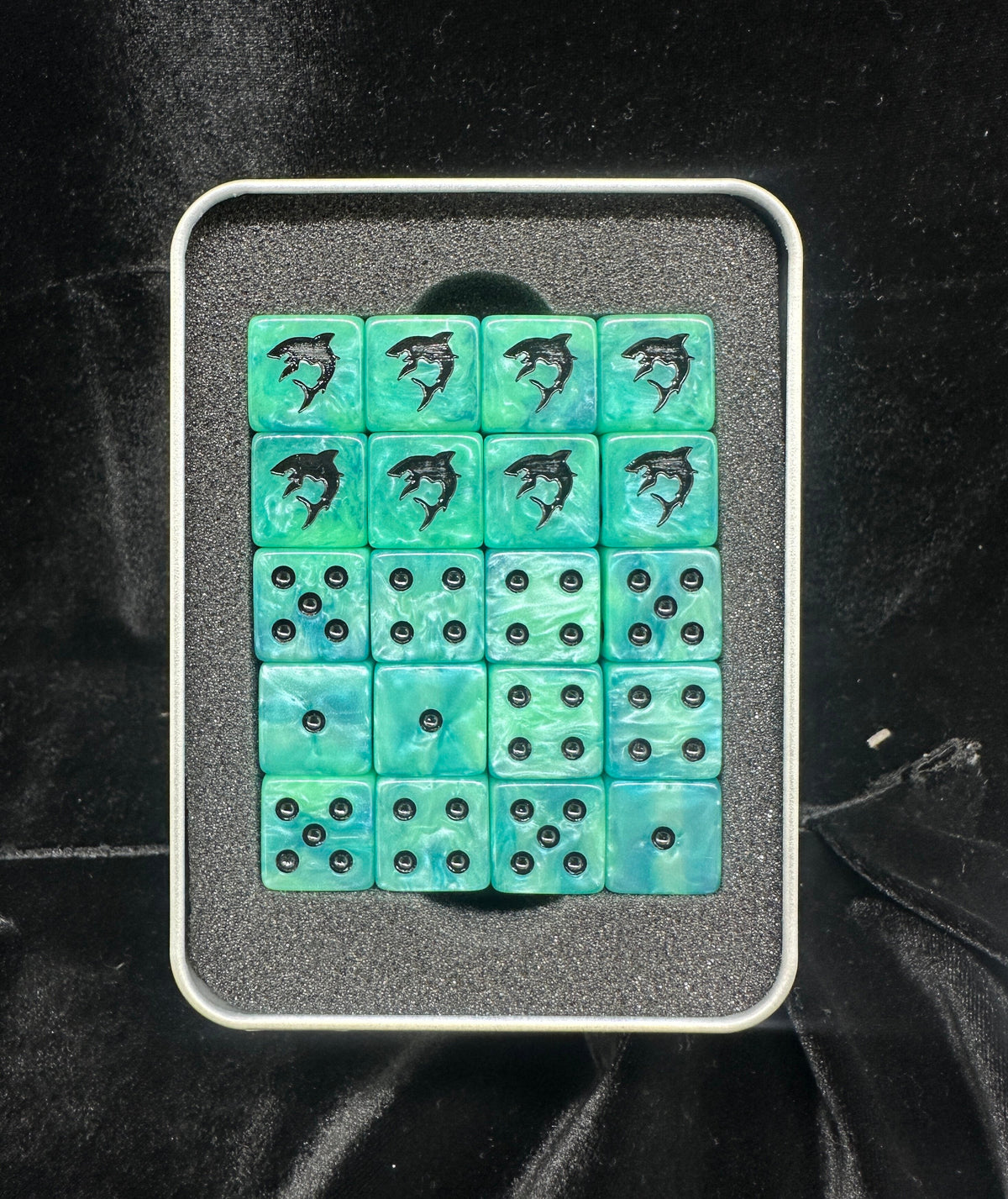Acrylic D6 Dice – Pearlescent Warhammer – alternate product view