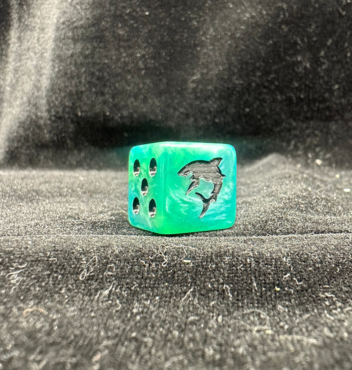 Acrylic D6 Dice – Pearlescent Warhammer – alternate product view