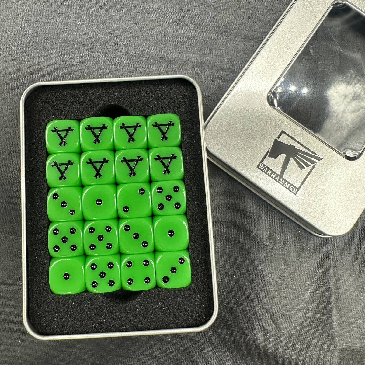 Acrylic D6 Dice Set – 40k Skaven – Warhammer 1 – alternate product view