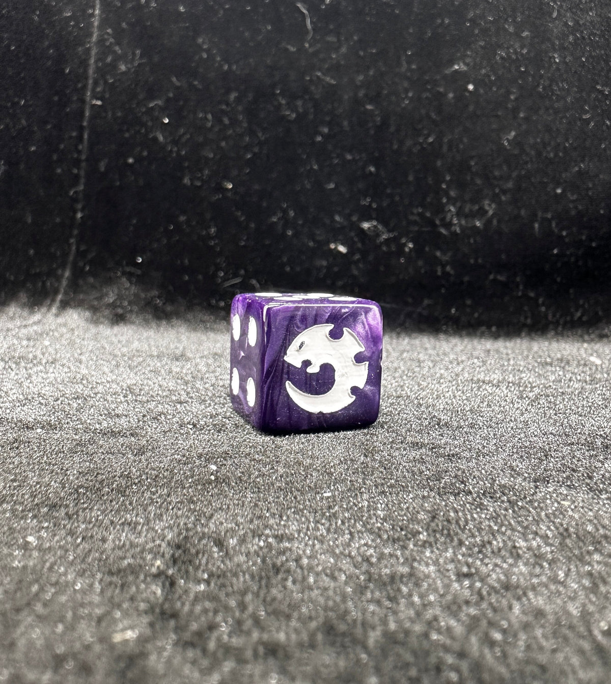 Acrylic D6 Dice Set – 40k Tyranid – alternate product view