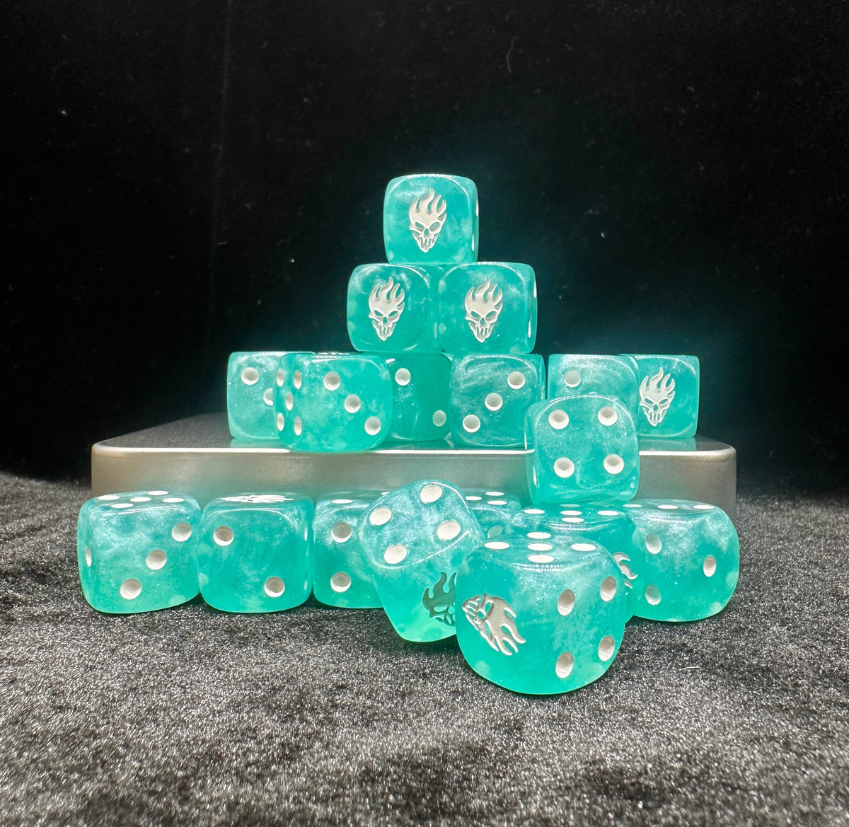 Acrylic D6 Dice Set – Glitter – alternate product view