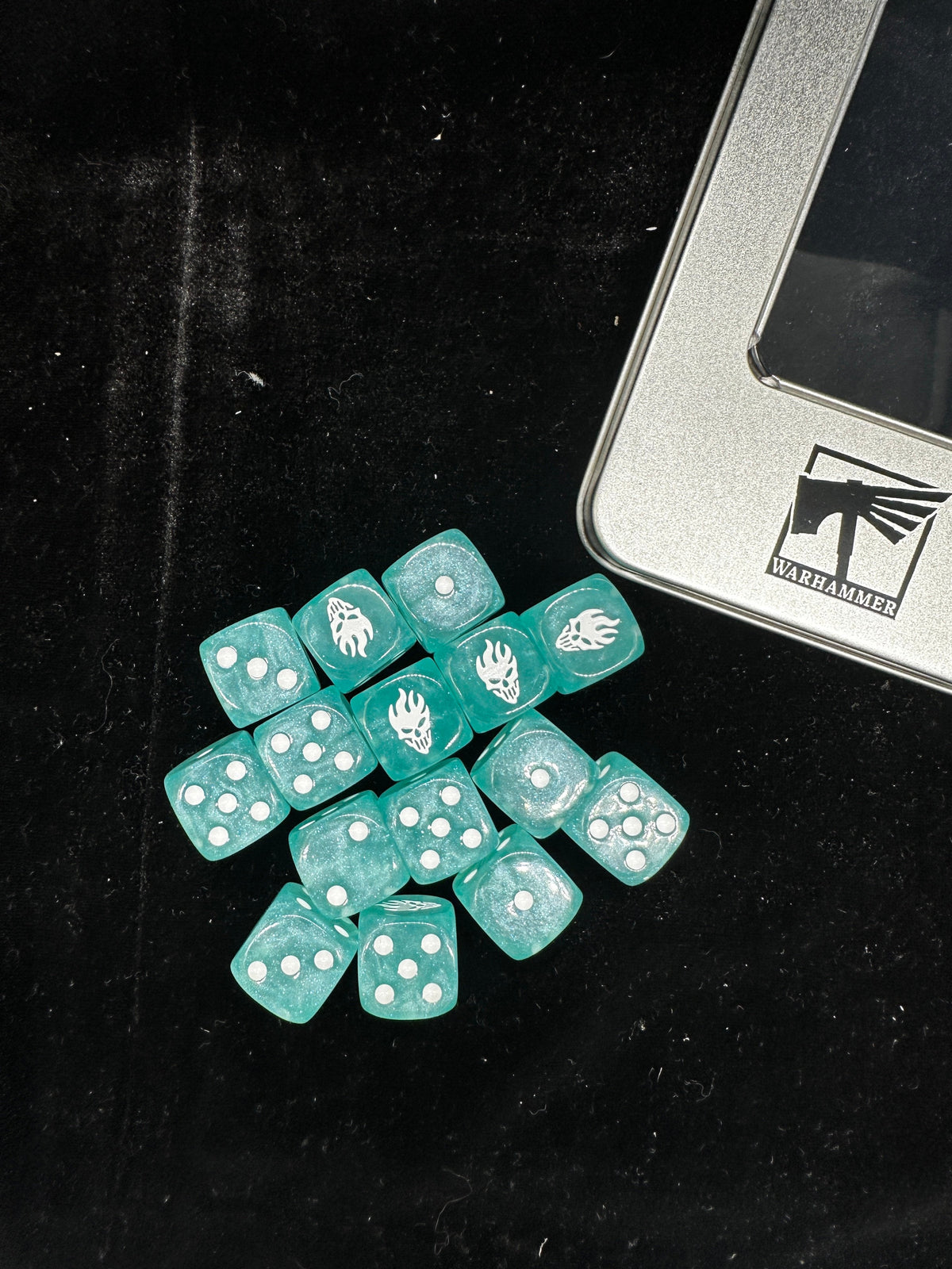 Acrylic D6 Dice Set – Glitter – alternate product view