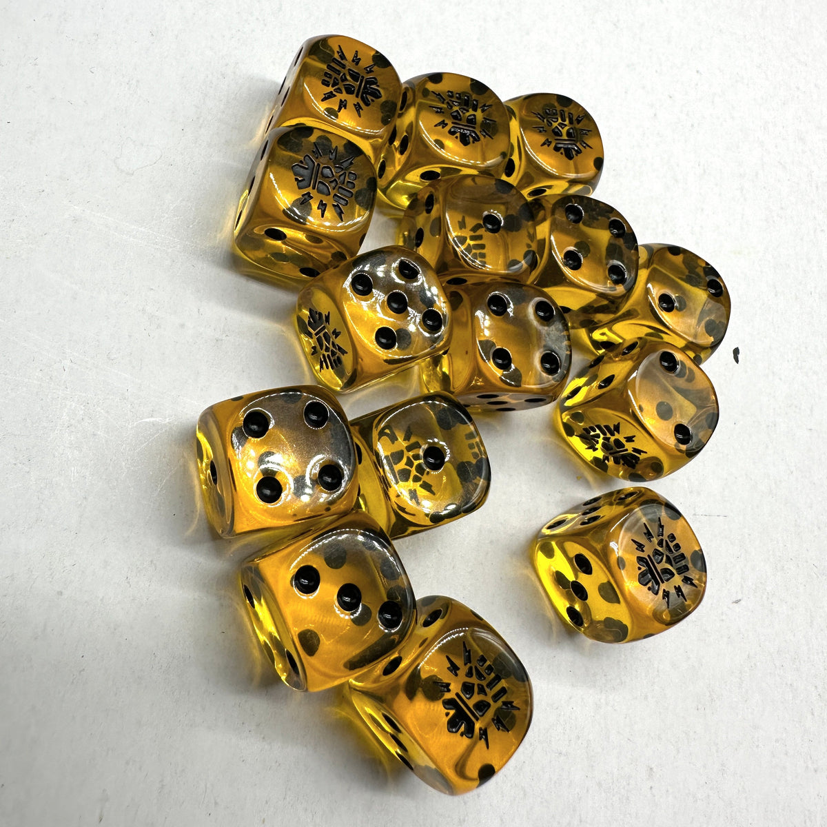 Acrylic D6 Dice Set – Imperial Fists – alternate product view