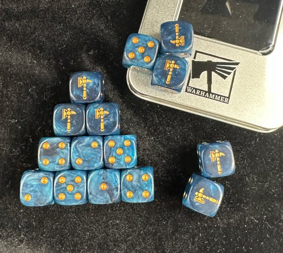 Acrylic D6 Dice Set – Wolves Pearl – alternate product view