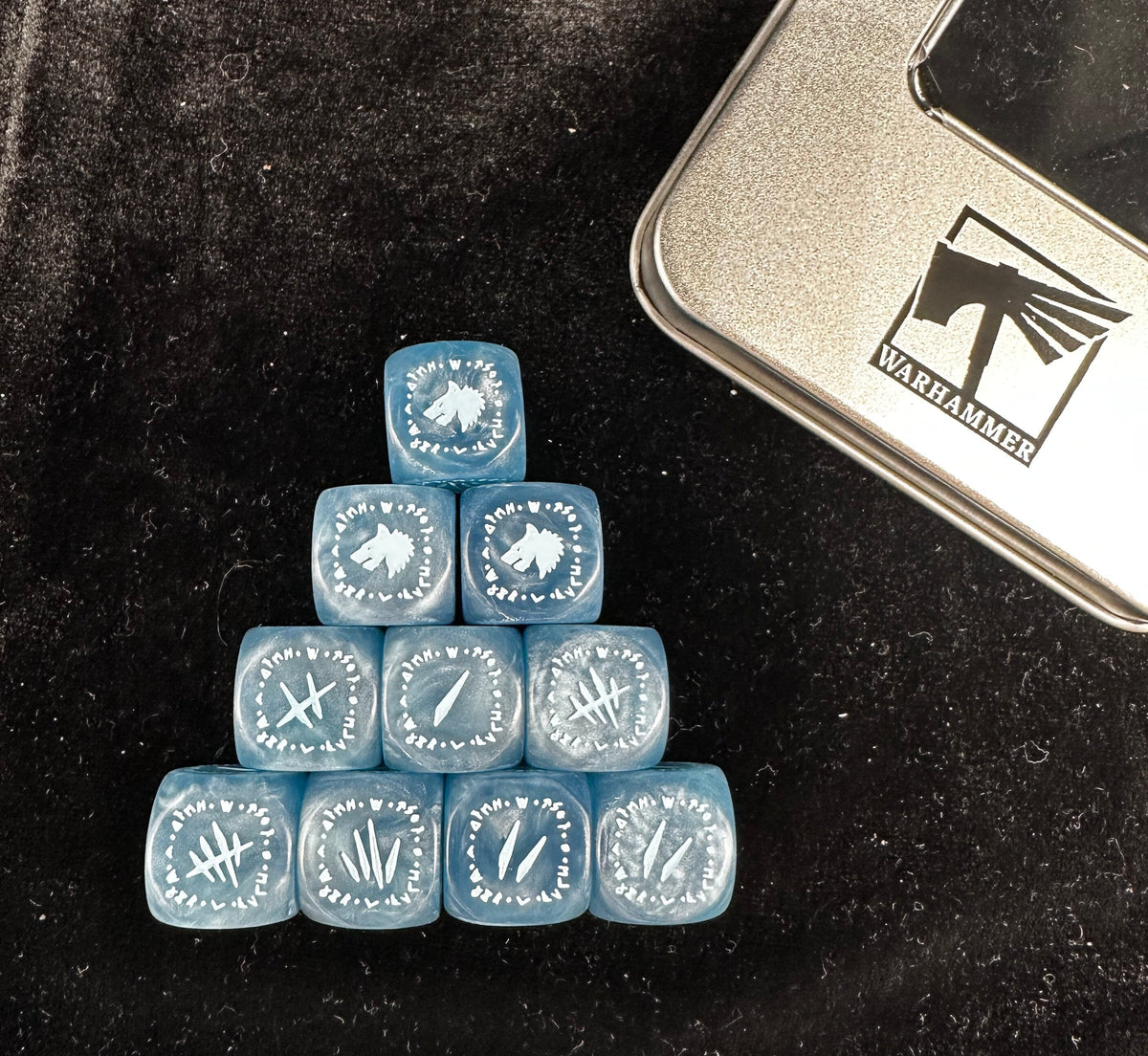 Acrylic D6 Dice – Swirl Pearlescent – Wolves Ice 1 – alternate product view