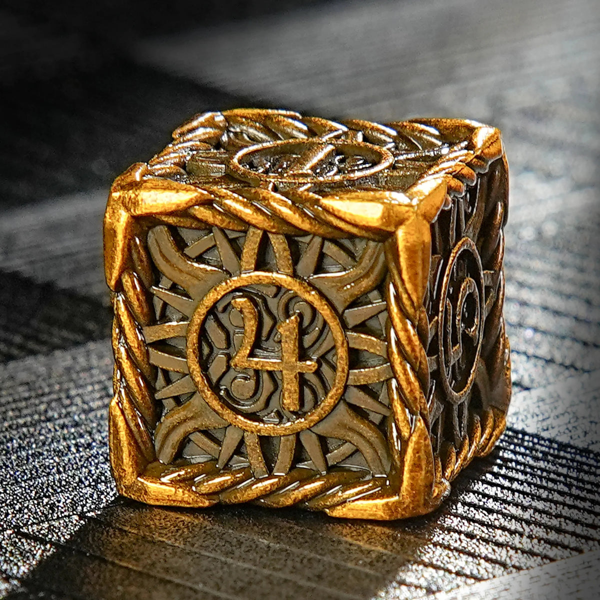 Antique Sun Metal DND Dice Set – Vintage Sun Pattern Antique Gold Solid Metal RPG Dice Set