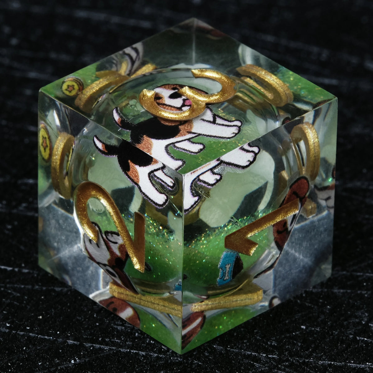 Beagle Liquid Core Dice Set – Gold Numbers – alternate product view