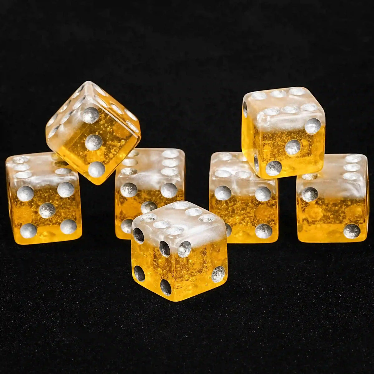 Bee Resin RPG Dice Set – Beer – Yellow beer resin silver dots 7xD6 dice set