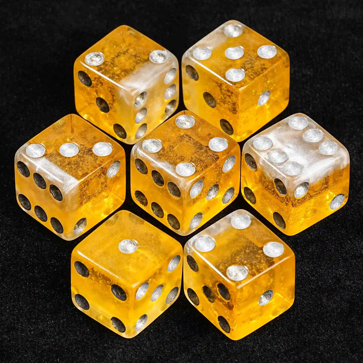 Bee Resin RPG Dice Set – Beer – Yellow beer resin silver dots 7xD6 dice set