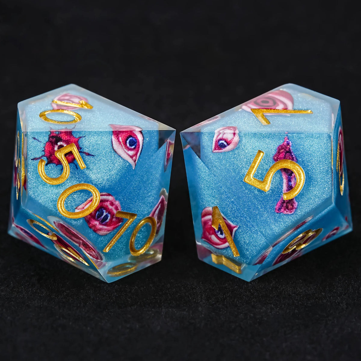 Blue Red Eye Resin DND Dice Set – Gold Numbers – Blue Red Eye Resin Dice Set with Gold Numbers - RPG DND