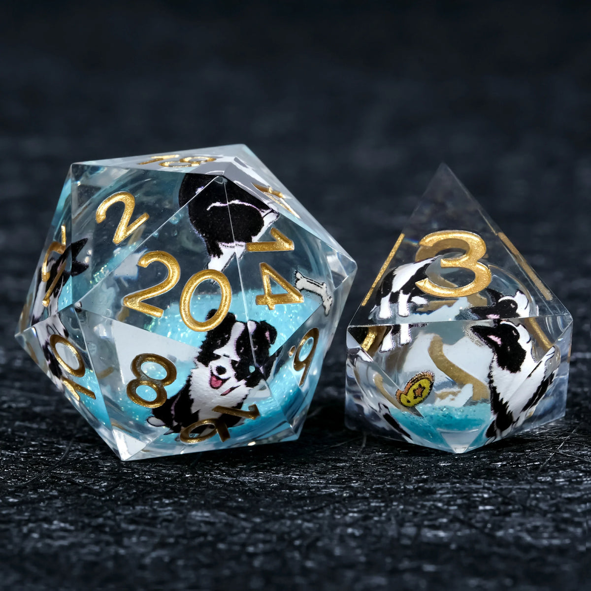 Border Collie Liquid Core Dice Set – Gold Numbers – alternate product view