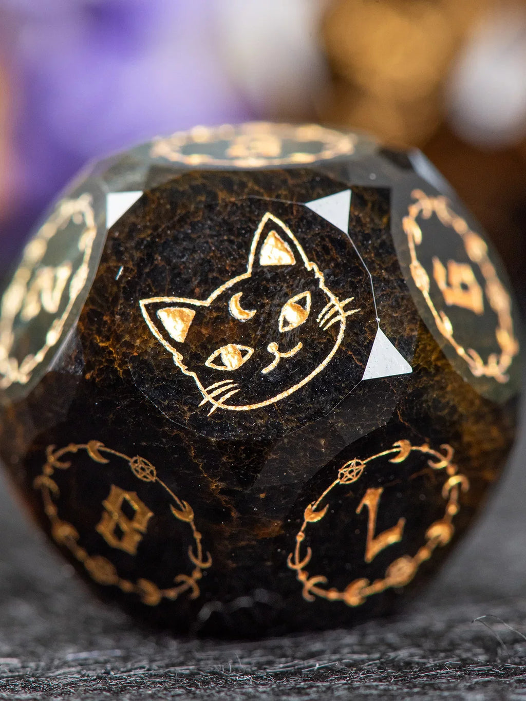 Cat Natural Stone RPG Dice Set – Natural stone multi-faceted yellow blue tiger cat pattern dnd dice COC running group