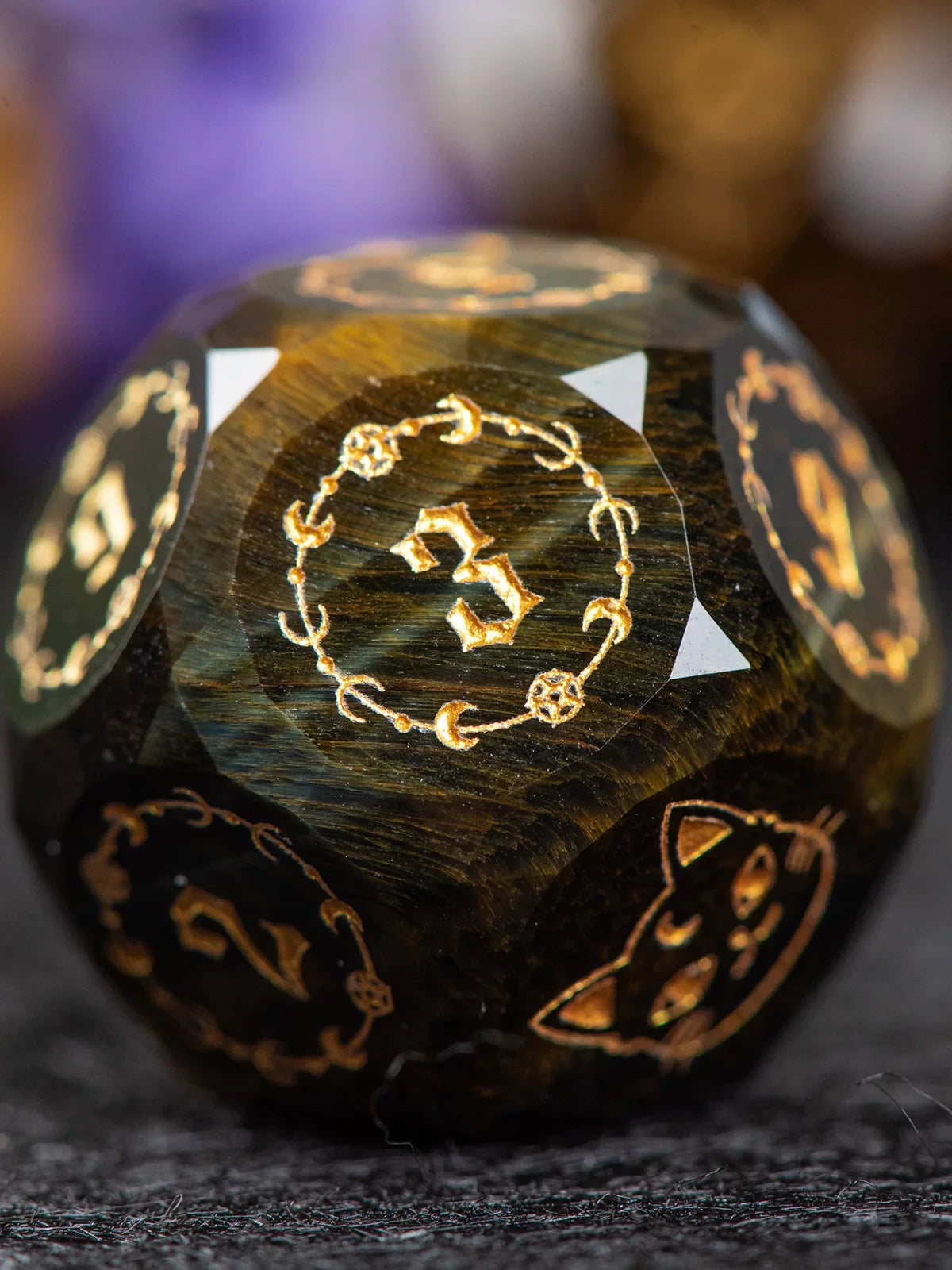 Cat Natural Stone RPG Dice Set – Natural stone multi-faceted yellow blue tiger cat pattern dnd dice COC running group