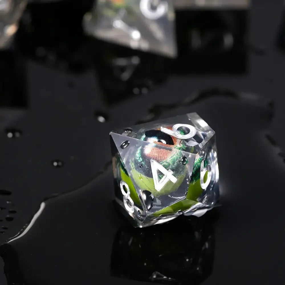 Crocodile Eyes Liquid Core DND Dice Set – Green Crocodile Eye Core Resin DND Dice Set + Silver Font Transparency