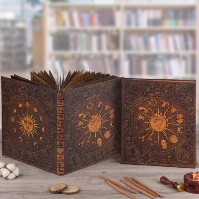Cthulhu Twelve DND Dice – Cthulhu twelve constellations retro sun god magic book