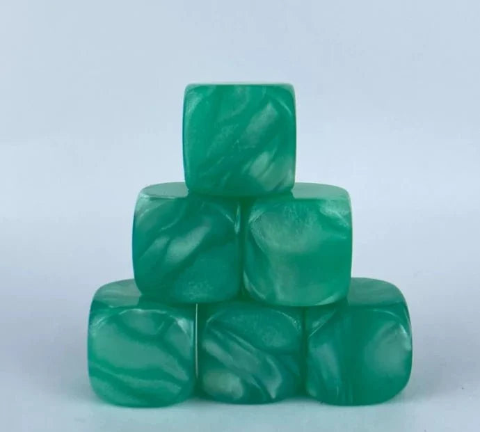 Star Acrylic D6 Dice Set – Customizable green swirl acrylic D6 dice, can be engraved with personalized designs, text