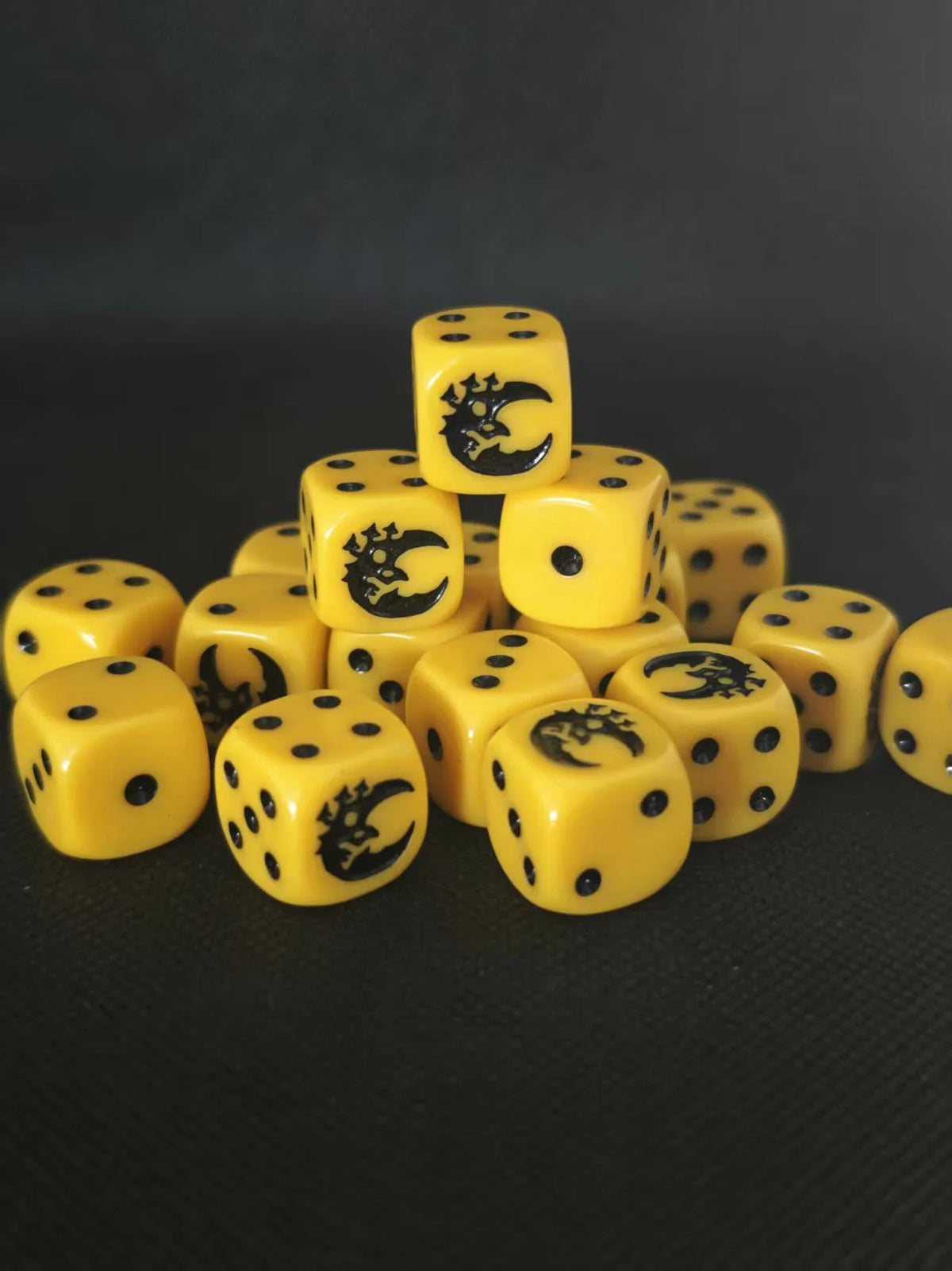 D6 Dice – Bad Moons