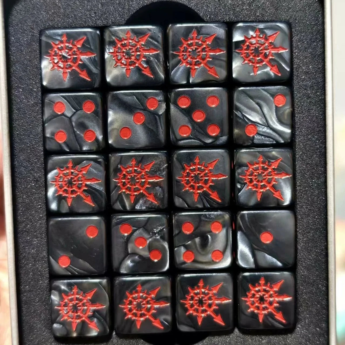 D6 Dice Set – 40k Chaos