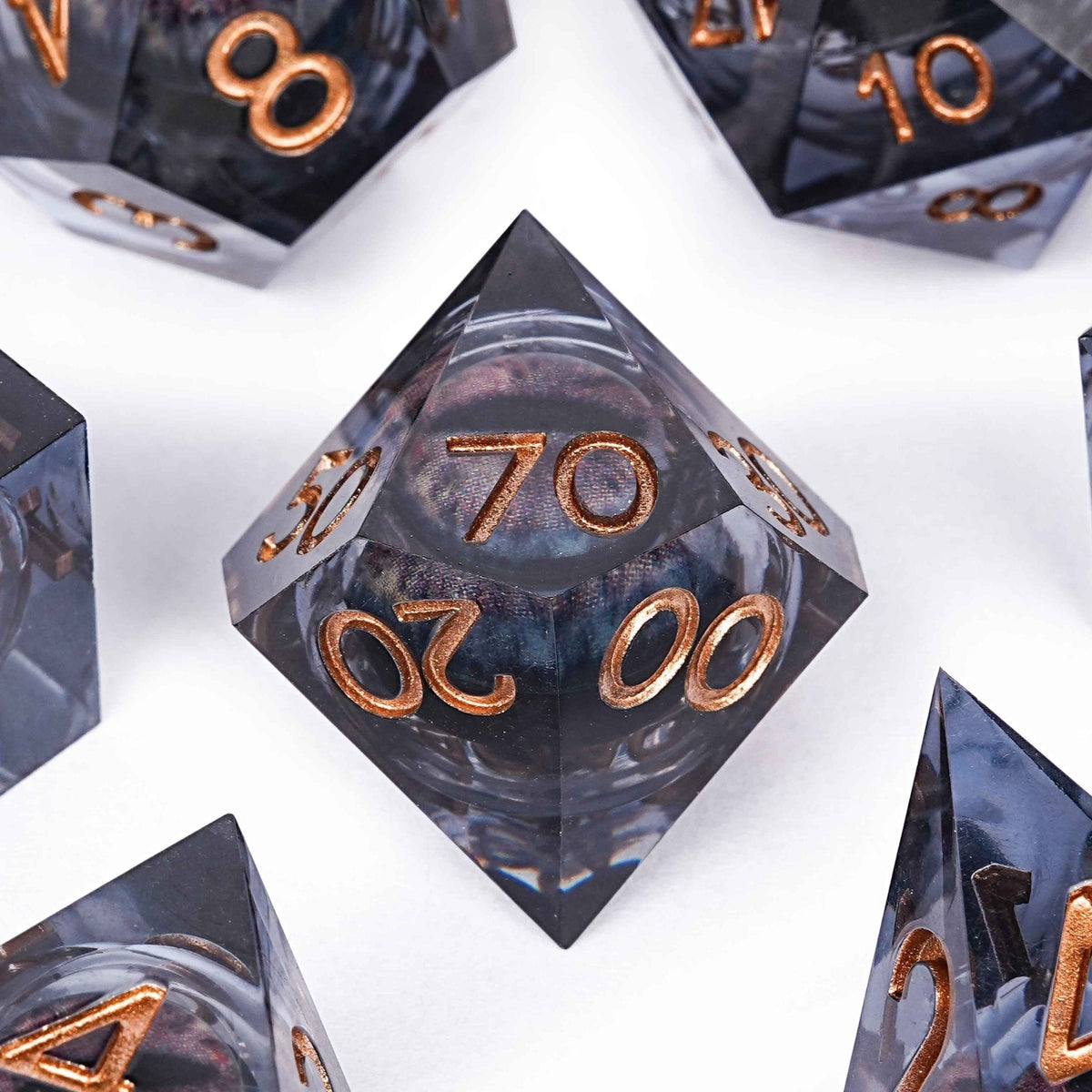Dragon Liquid Core Dice Set – Sharp Edge – Sharp - edged black dragon's eye transparent liquid core resin DND dice set