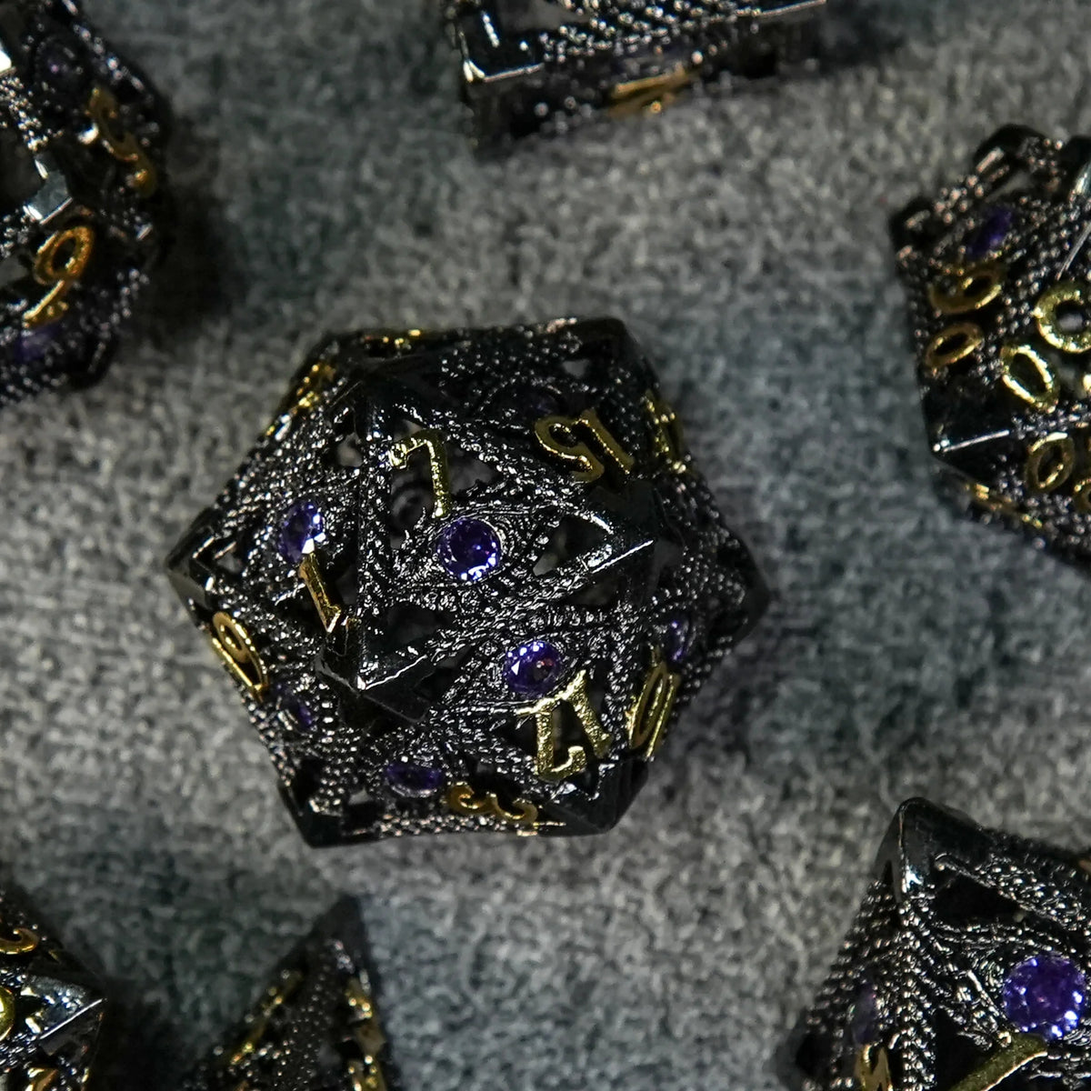 Dragon Metal DND Dice Set – Eye – DND Amethyst Dragon's Eye Hollow Metal Dice Set|Eyes of Cthulhu