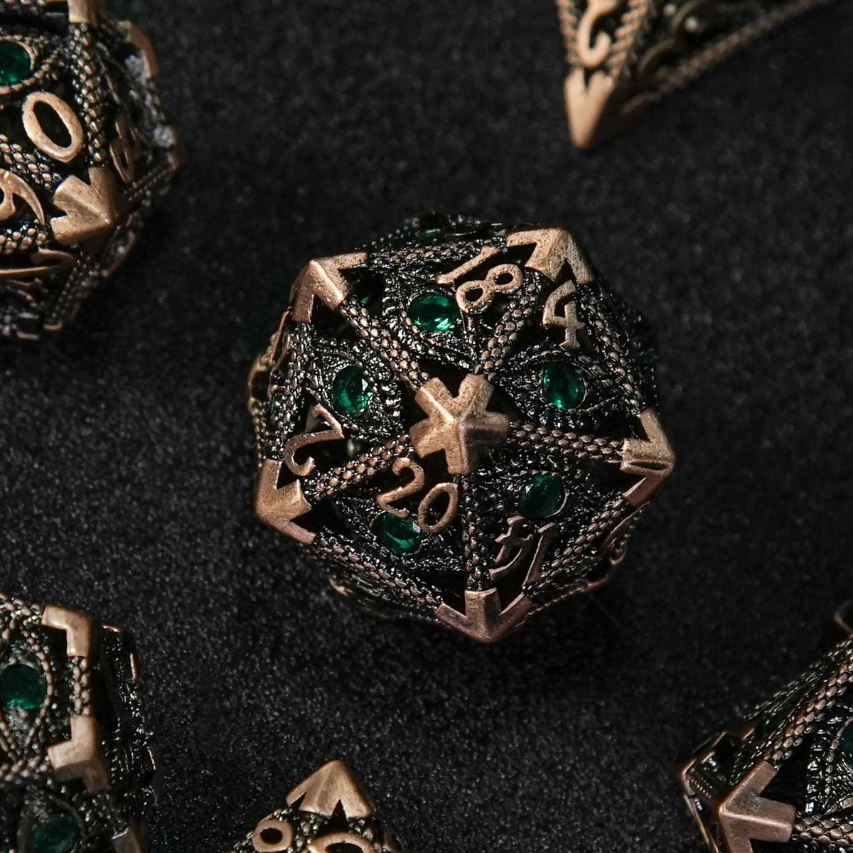 Dragon Metal DND Dice Set – Eye Online – Emerald Dragon Eye Metal Hollow DND Dice Set Dragon Scale Edge