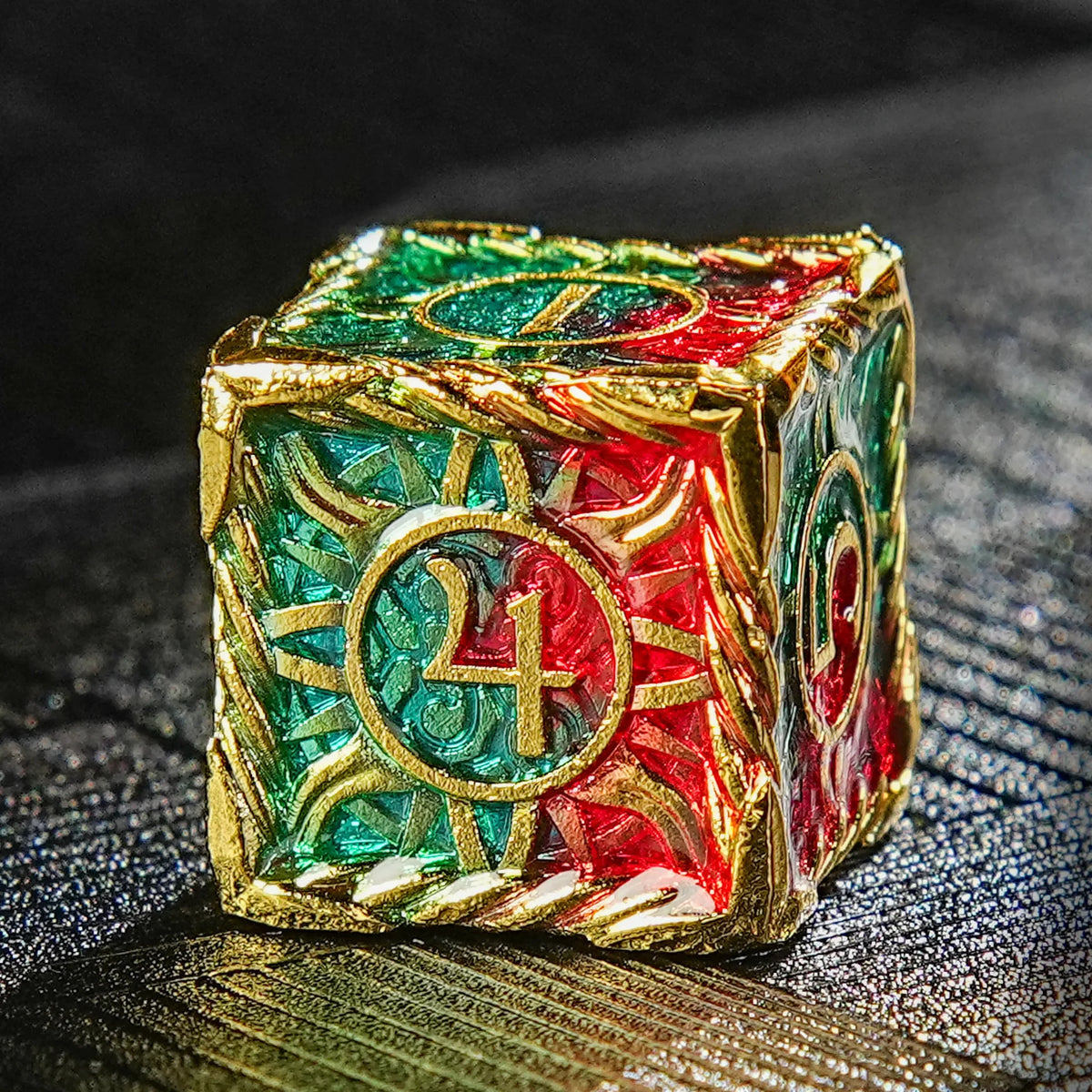 Dragon Metal DND Dice Set – Pattern Border – Dragon's Flame - Red and Green Solid Metal DND Dice Set