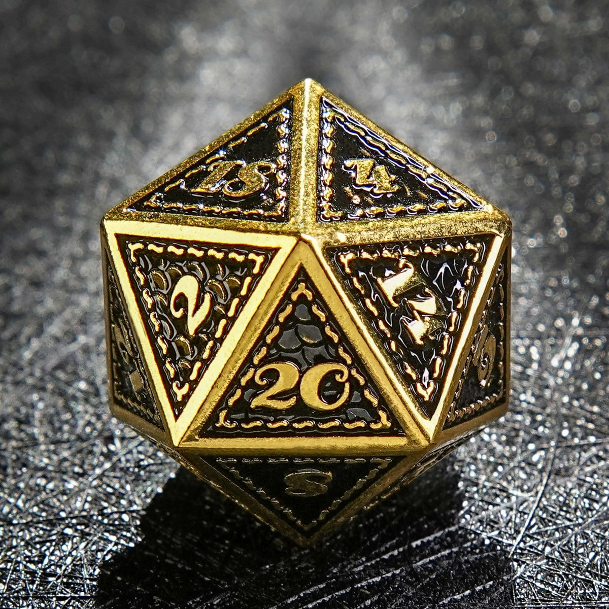 Dragon Metal DND Dice Set – Scale Imitation – Metal solid dragon scale imitation gold black dice set