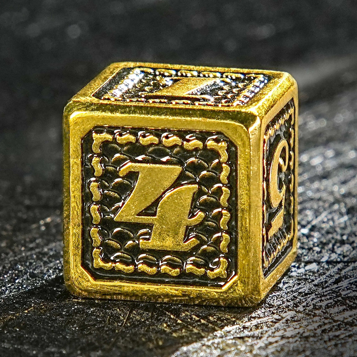 Dragon Metal DND Dice Set – Scale Imitation – Metal solid dragon scale imitation gold black dice set