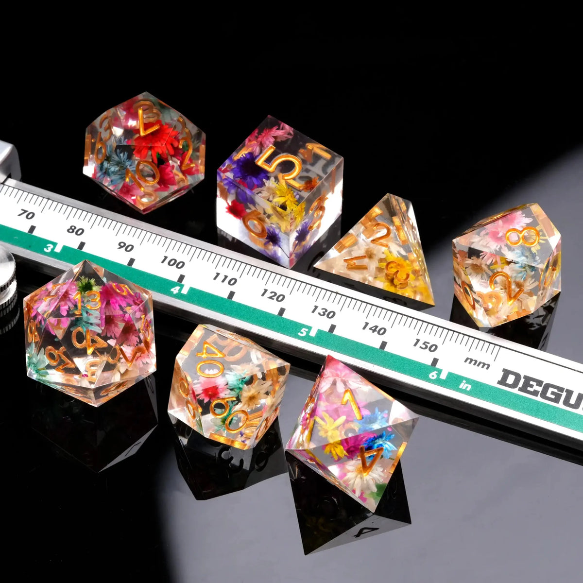 Flower Resin DND Dice Set – Gold Numbers – Floral Lettering – Transparent Polyhedron DND Colored Dried Flower Dice Set