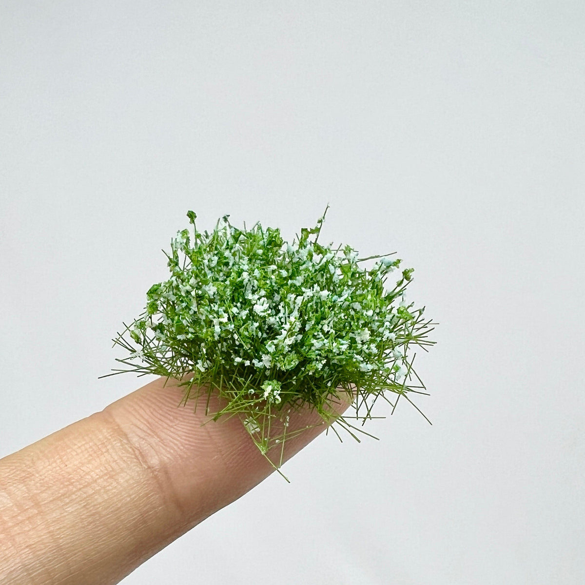 Flower RPG Miniature – Tabletop Model – DND Light Blue Miniature Flower Clusters – Realistic Vegetation for Wargaming