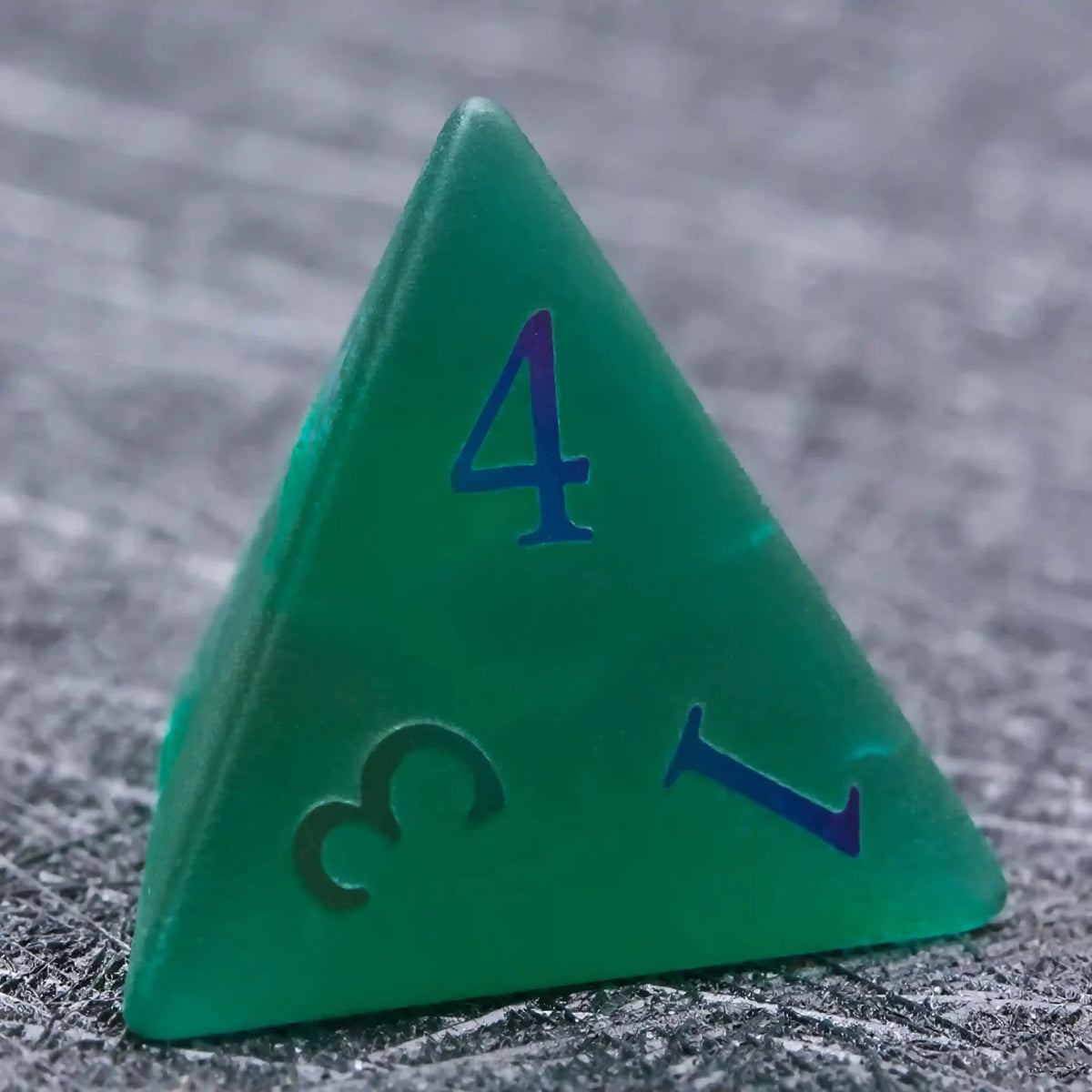 Frosted Gemstone DND Dice Set – Green Glass Frosted Gem DND Dice Set + Colored Fonts