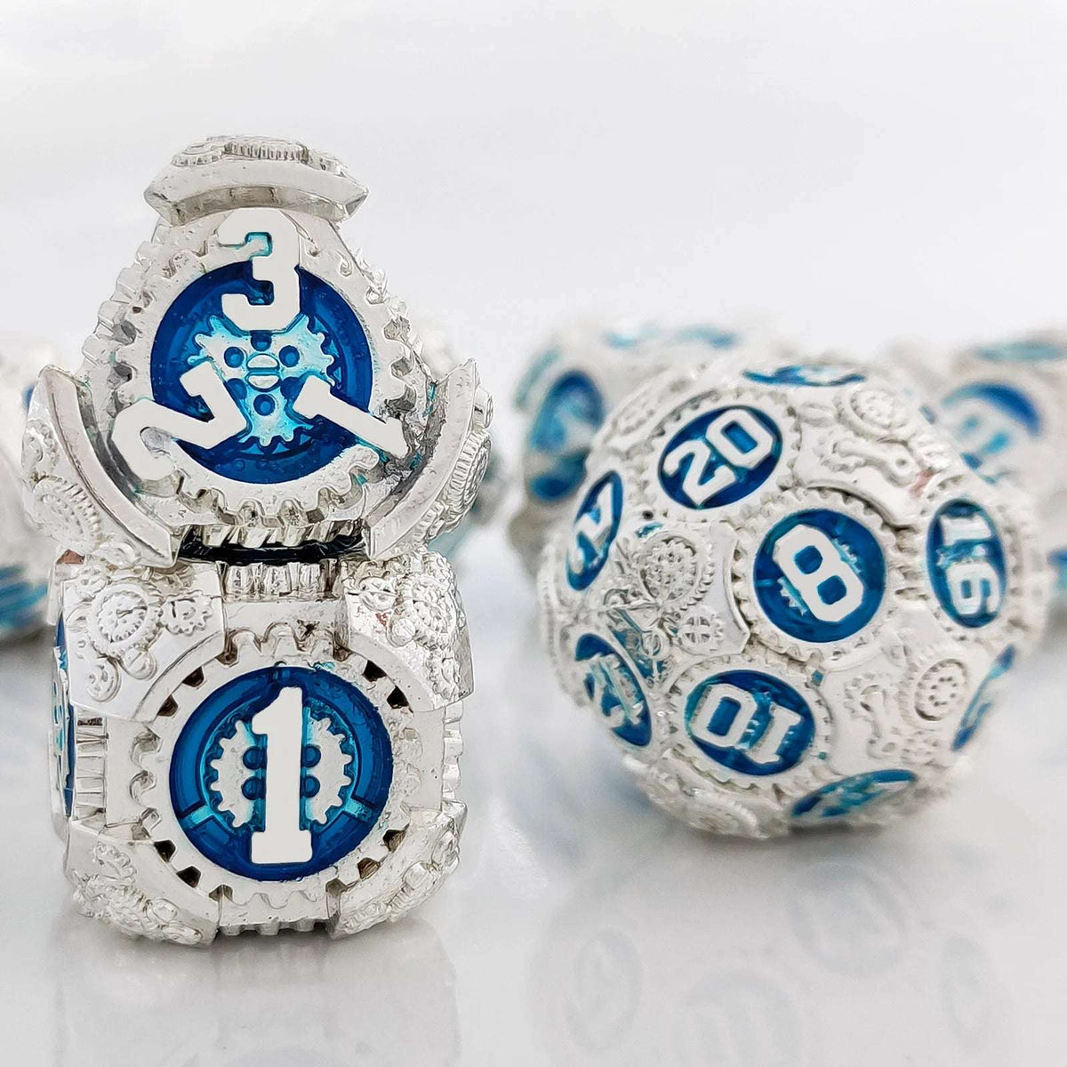 Gear Board Metal DND Dice Set – Silver and blue gear solid metal unique dnd dice set