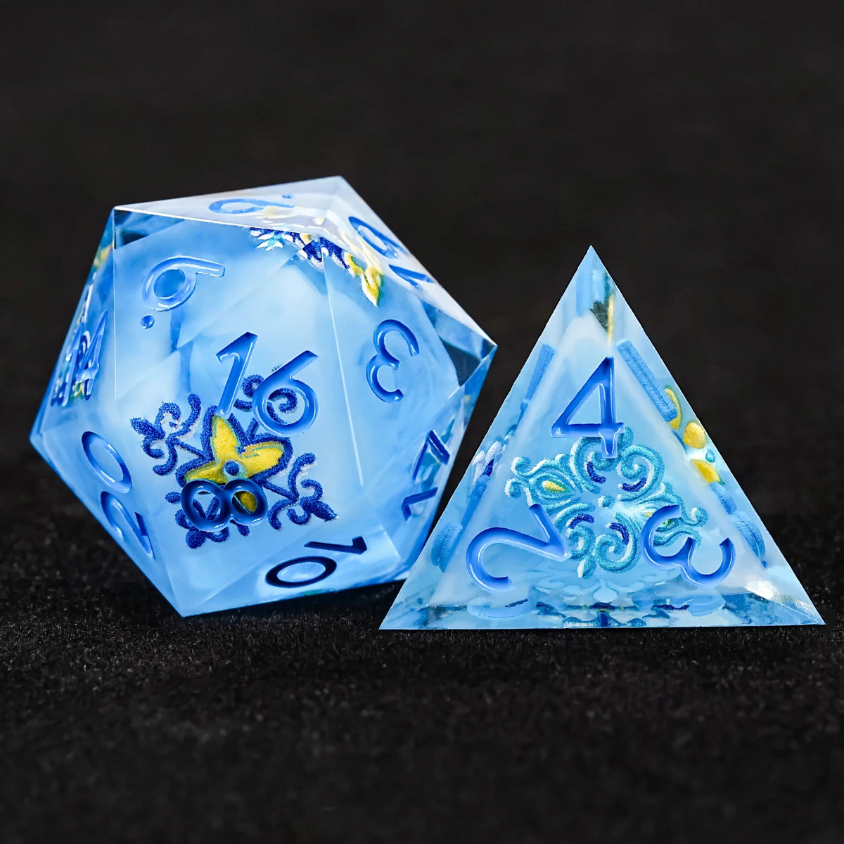 Glacier Floral Resin D&D Dice Set – Glacier Blue Floral Bloom D&D Dice Set