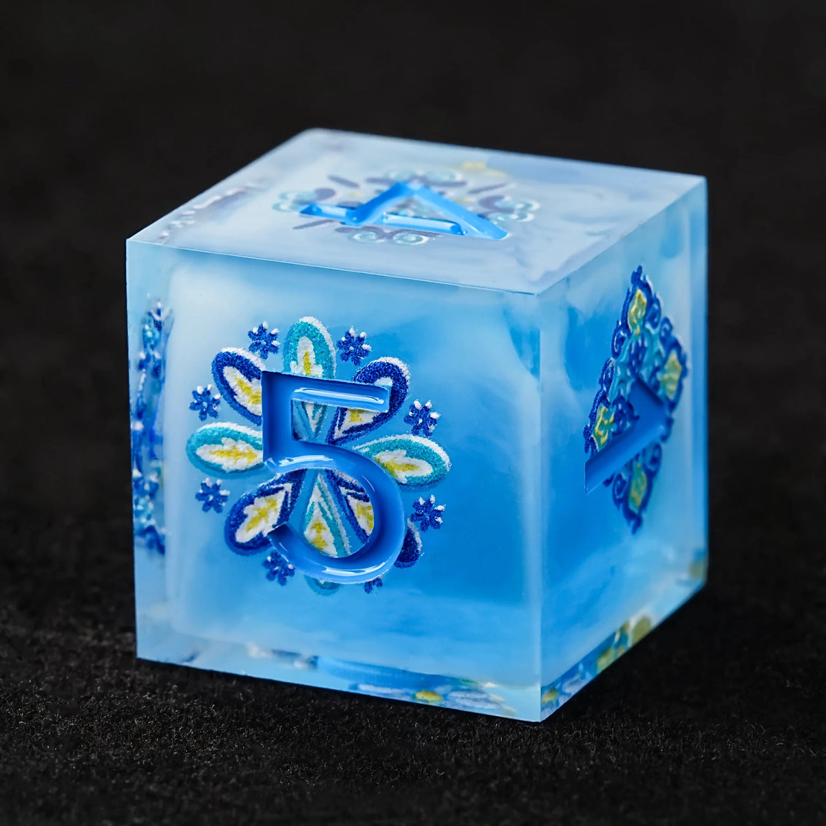 Glacier Floral Resin D&D Dice Set – Glacier Blue Floral Bloom D&D Dice Set