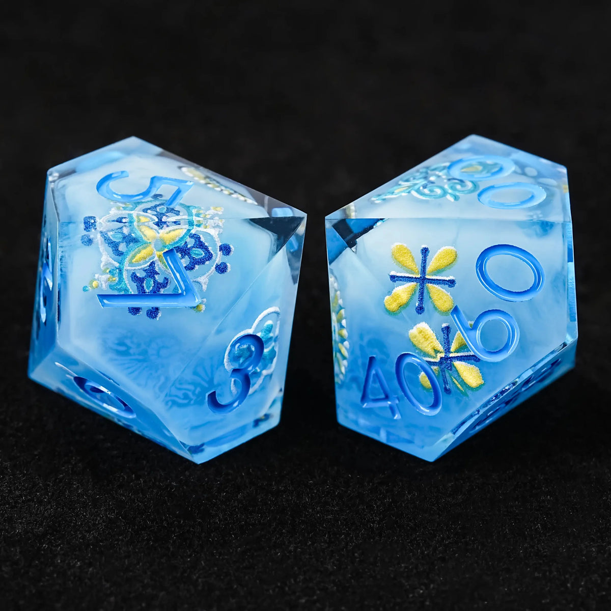 Glacier Floral Resin D&D Dice Set – Glacier Blue Floral Bloom D&D Dice Set