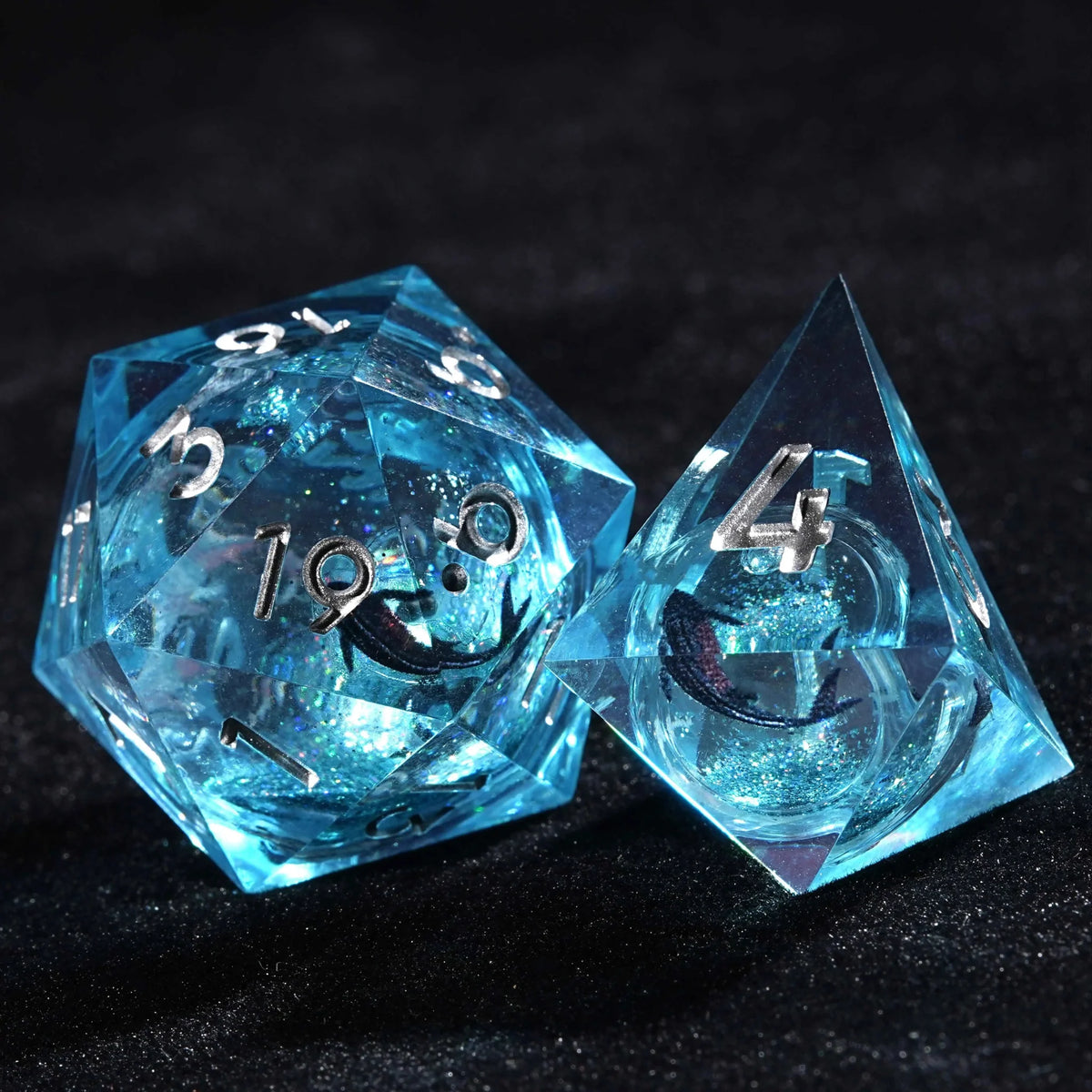 Goldfish Genie Liquid Core Dice Set – Goldfish Genie - Blue Liquid Core Resin dnd Dice Set + Silver Numbers